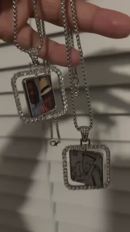 Rotating Square Chain